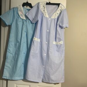 Dreamcrest Women Short Sleeve Housecoat size S preloved ❤️